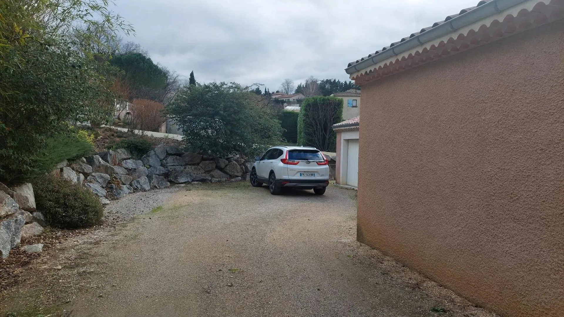 Terre De Crussol - Gite 3 Etoiles En Ardeche, Avec Piscine Et Clim, 2-4 Personnes Saint-Peray 0*,